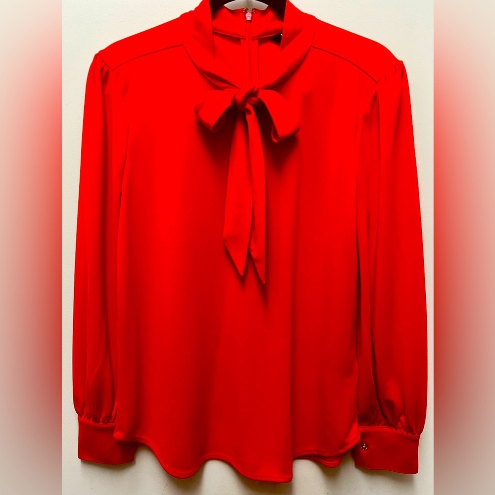Lauren Ralph Lauren ladies tie neck blouse red orange size PM/M.